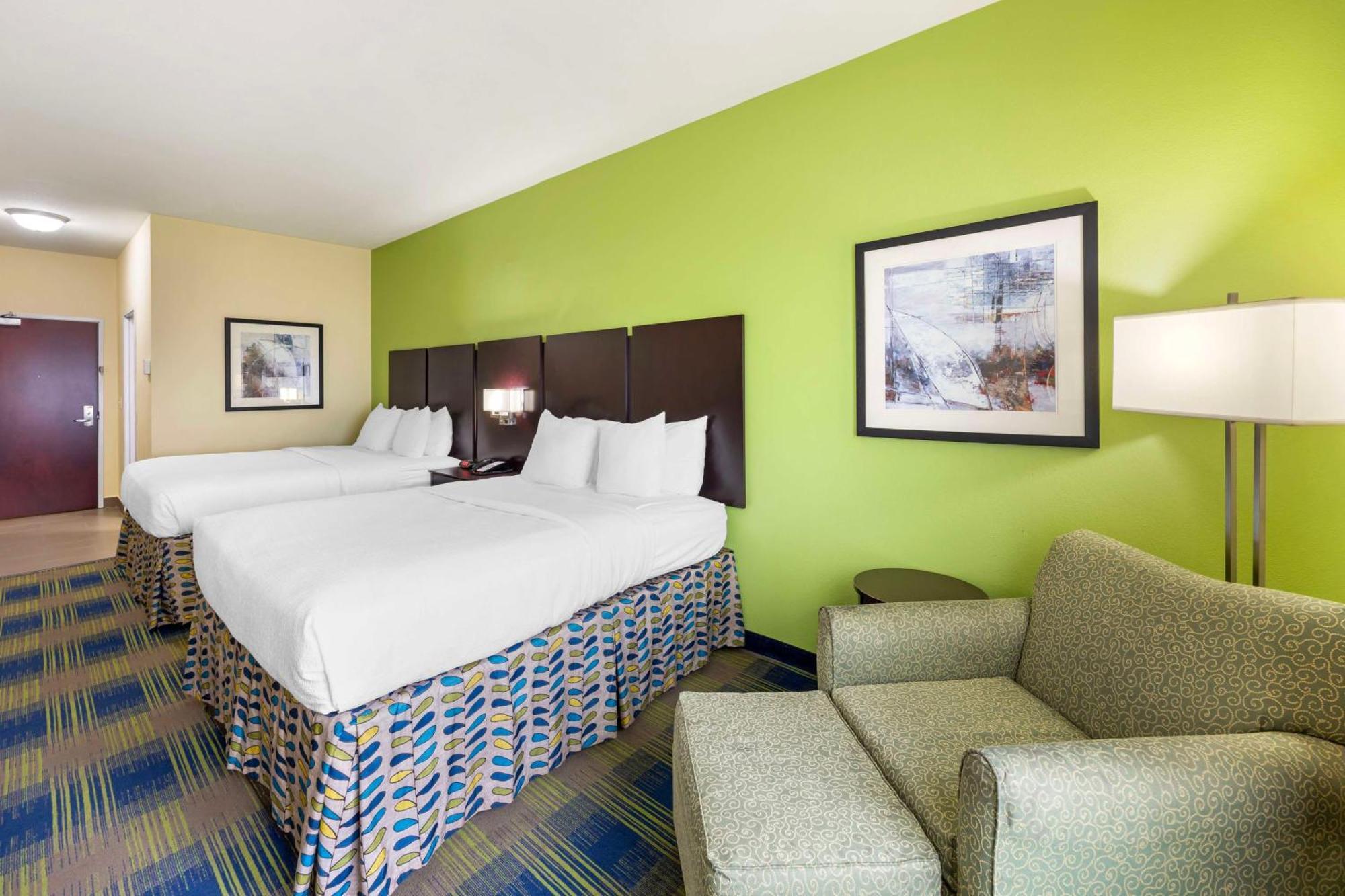 Best Western Plus Pratt Exterior foto